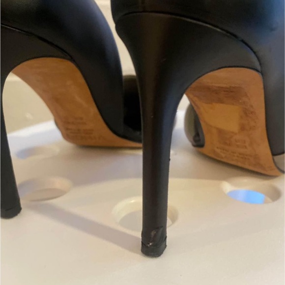 Vince Cosette 2-tone Pointy Pump - Picture 7 of 8